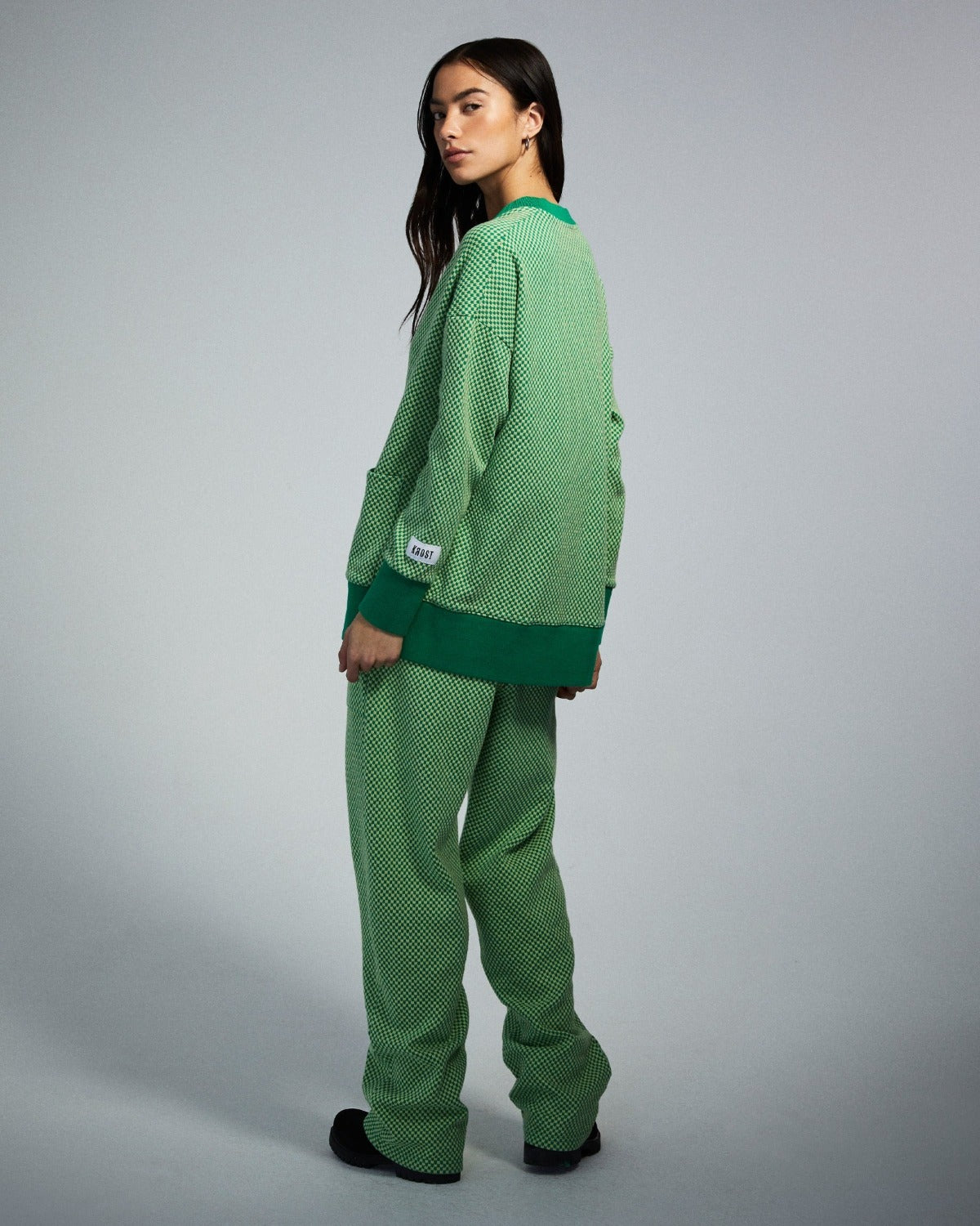 Women's green chevron jacquard long sleeve cardigan – KROST