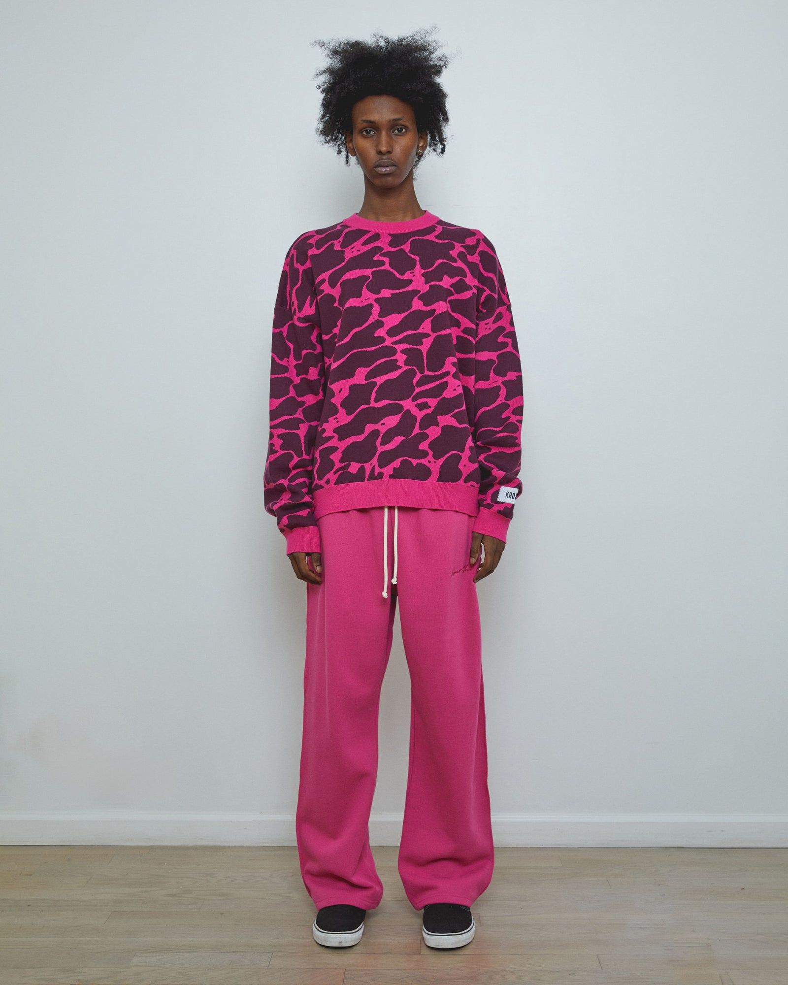 Unique brown print hot pink long sleeve 100% cotton sweater & hot pink sweatpants for men and women