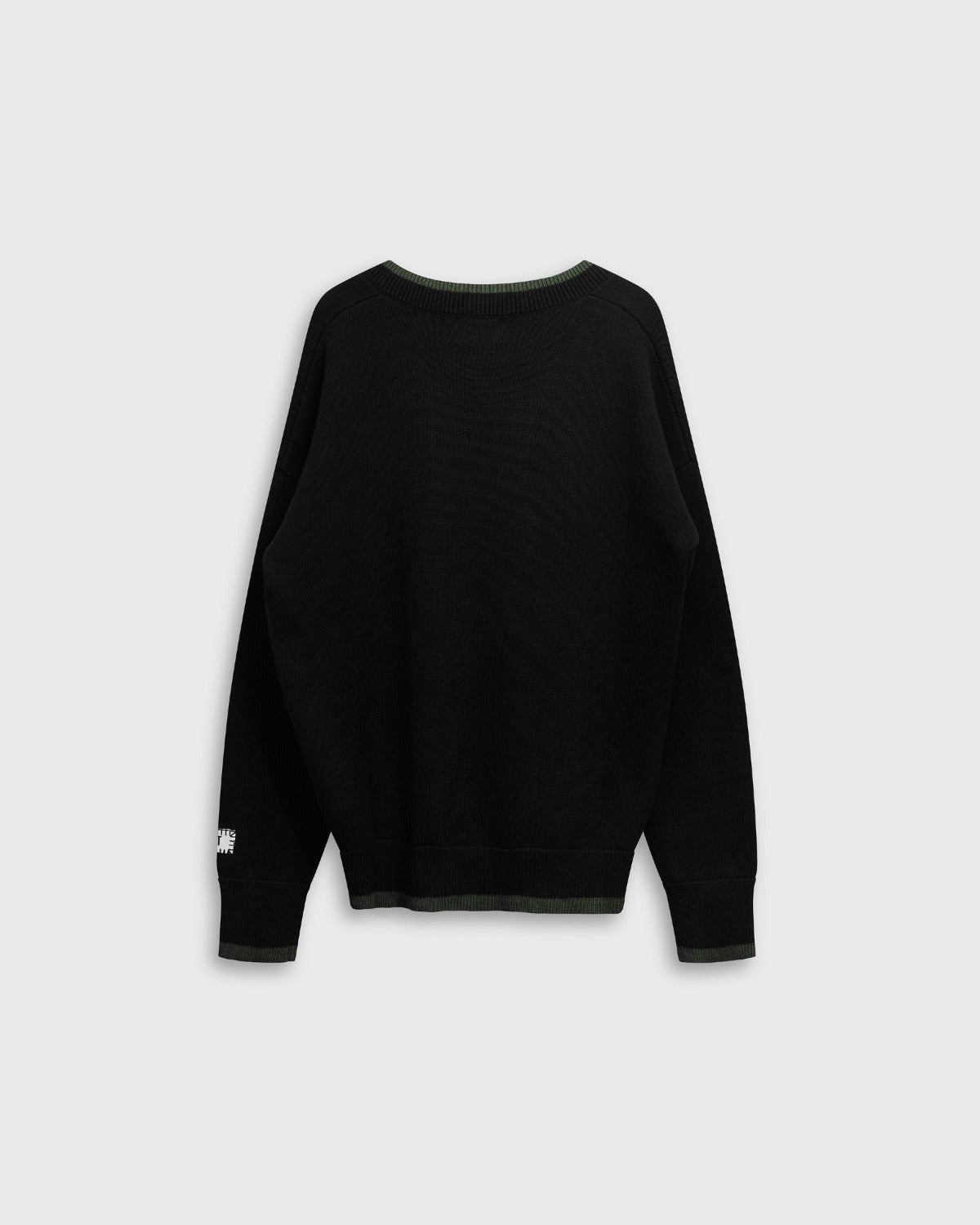long sleeve black sweater oversized androgynous clothing by Krostfit 